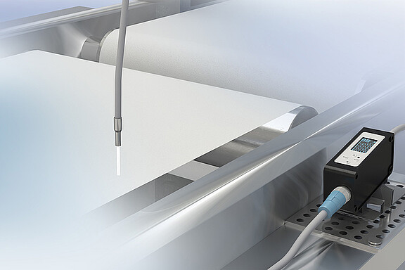 Inline breakage monitoring of belt material