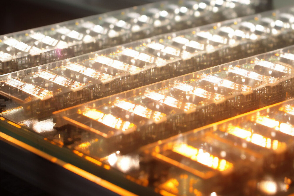 Niveaubewaking van vloeibaar glas