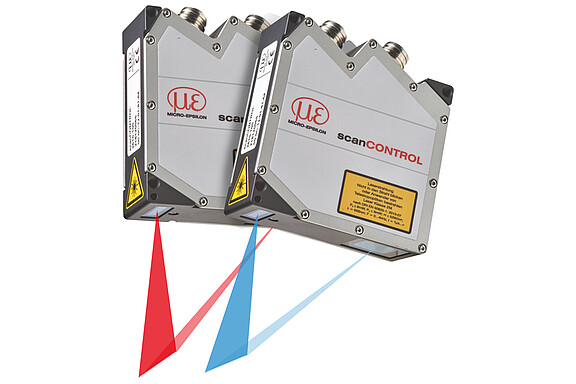 scanCONTROL-laserscanner met rode en blauwe laser