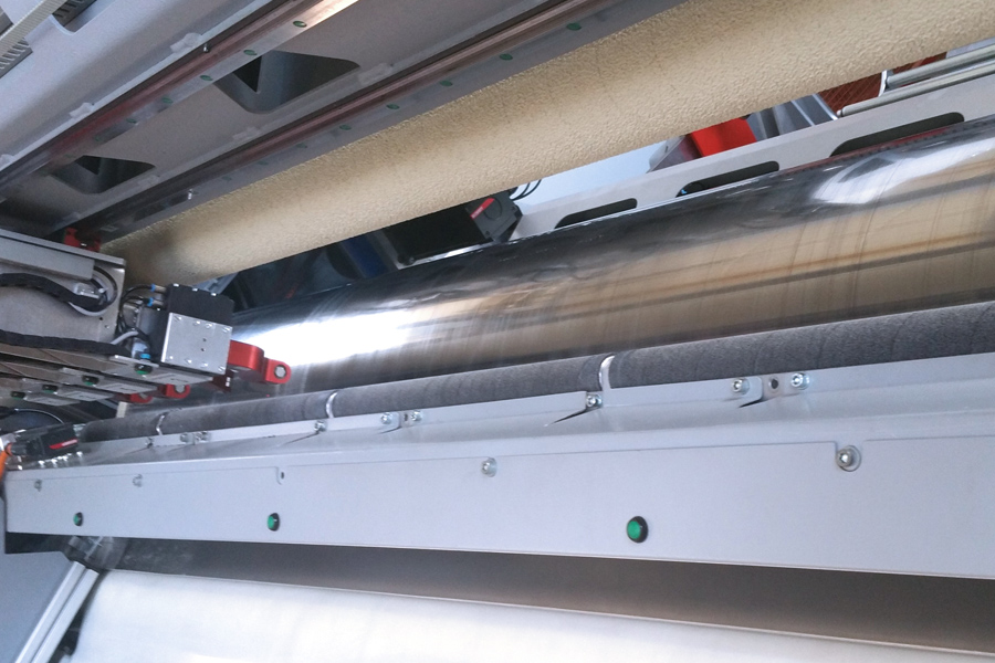 Randdetectie van stofstroken in de snijmachine